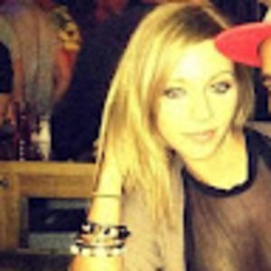 Meet your Posher, Adina